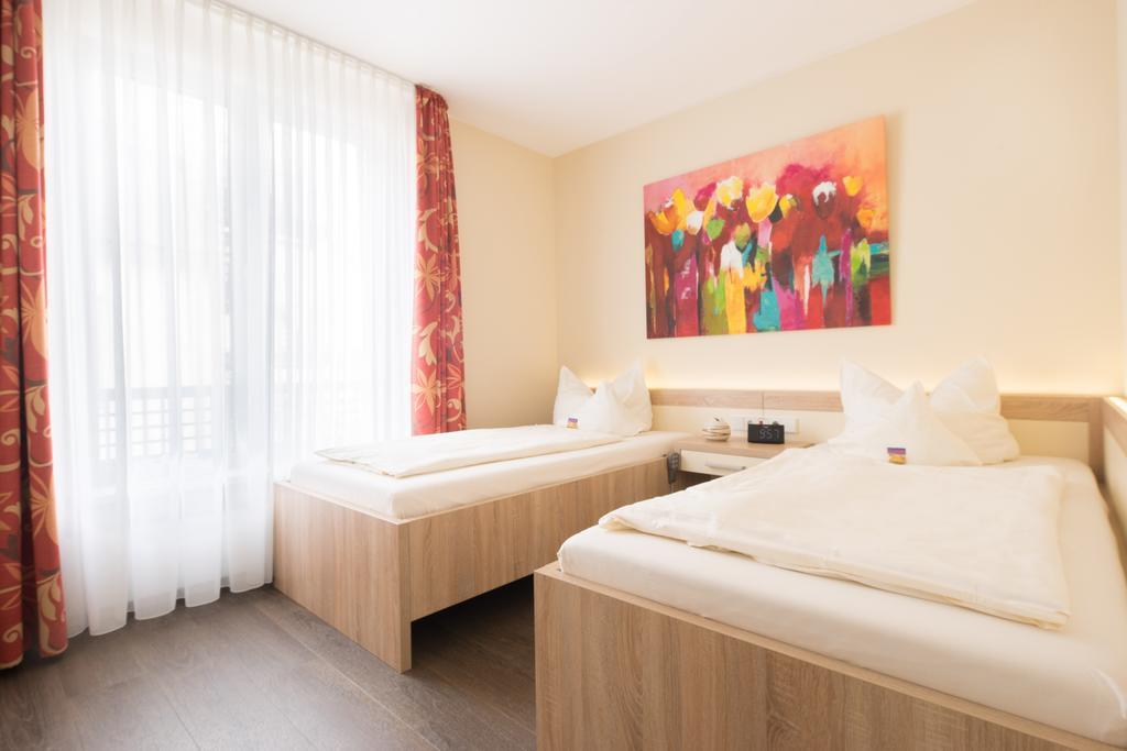 Gda Hotel Am Schlosspark 바트 홈부르크 포어 데어 회에 외부 사진