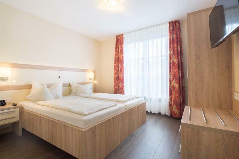Gda Hotel Am Schlosspark 바트 홈부르크 포어 데어 회에 외부 사진